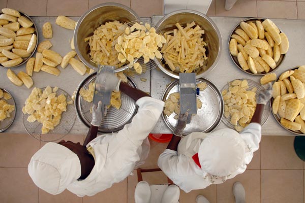 Ananas Verarbeitung Ananas Verarbeitung