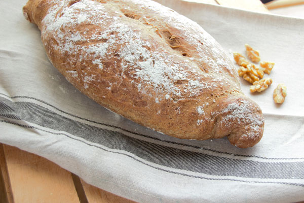 Rezept: Dinkelbrot mit Walnussmehl Rezept: Dinkelbrot mit Walnussmehl