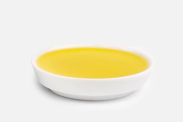 Frisch gepresstes Leinöl Frisch gepresstes Leinöl